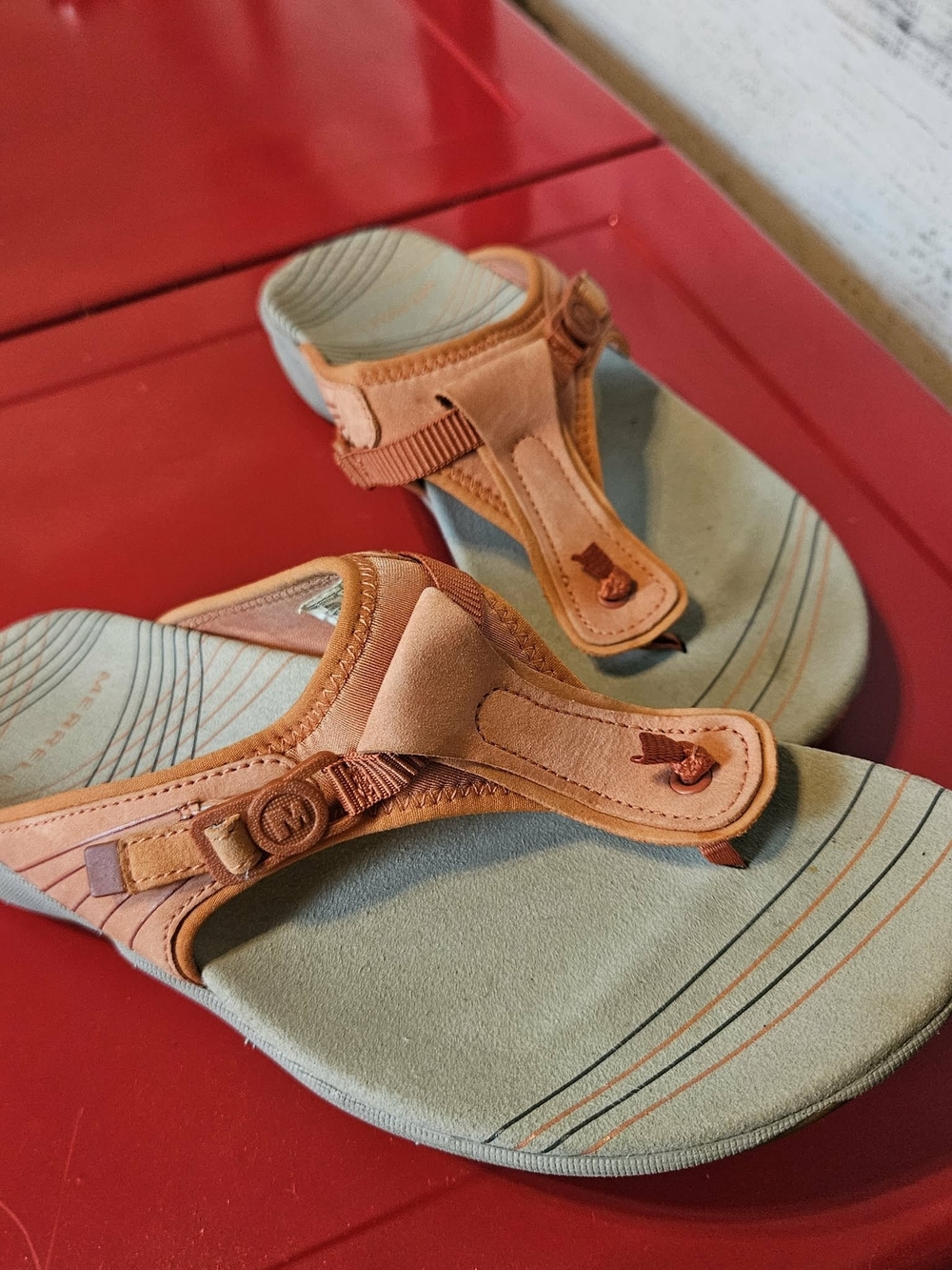 Merrell Coral SZ 7 Leather Thong Sandal